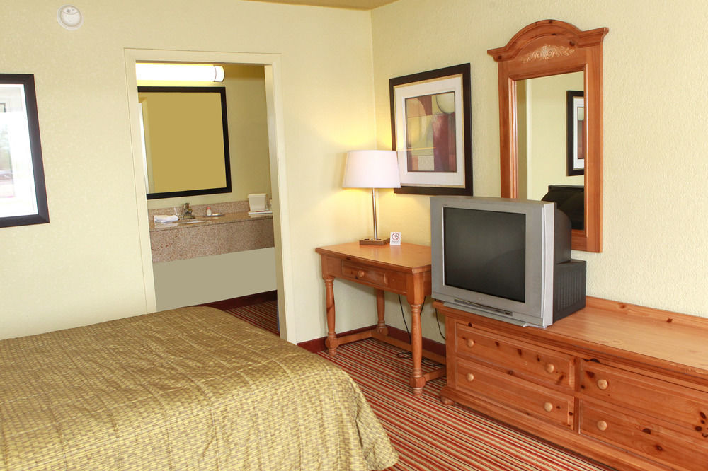 Dreams Hotel 3*