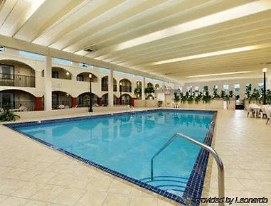 Suite Dreams Hotel 
